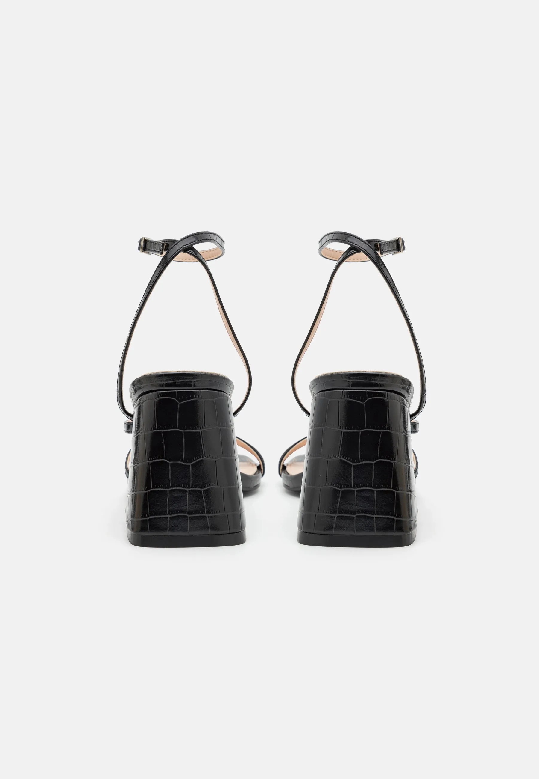 SLOANE Sandals